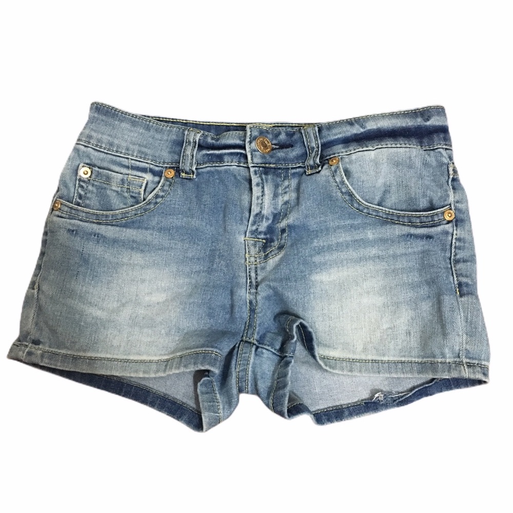 7 For All Mankind short jean shorts. Size 25 in